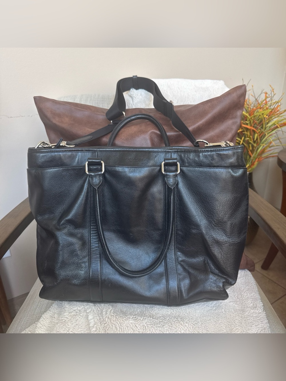 Coach Black Unisex Leather Commuter  Laptop Travel Tote Bag